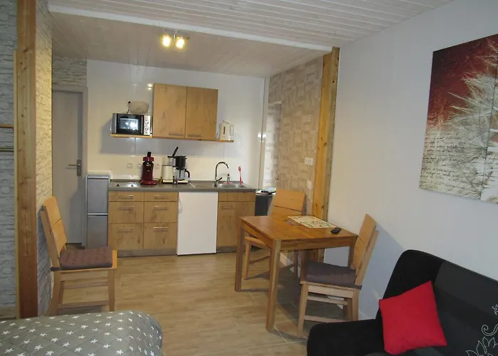 Ferienapartments Am Dorfplatz アパート *